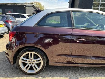 AUDI A1 1.4 TFSI S line