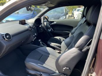 AUDI A1 1.4 TFSI S line