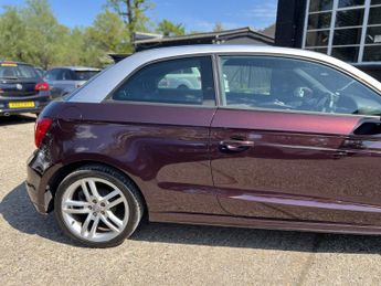 AUDI A1 1.4 TFSI S line