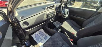 TOYOTA YARIS 1.0 VVT-i T2