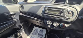 TOYOTA YARIS 1.0 VVT-i T2