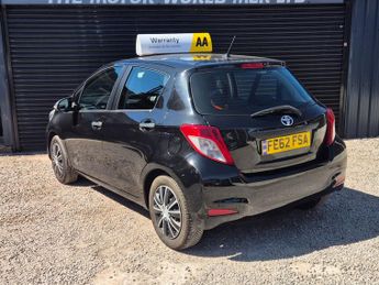 TOYOTA YARIS 1.0 VVT-i T2