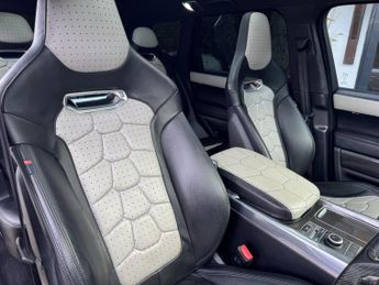 LAND ROVER RANGE ROVER SPORT 5.0 P575 V8 SVR