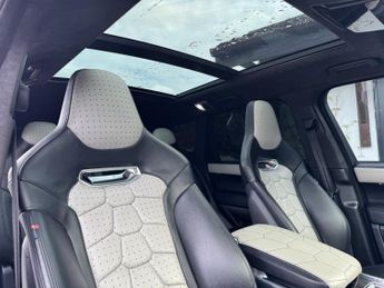 LAND ROVER RANGE ROVER SPORT 5.0 P575 V8 SVR