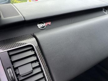LAND ROVER RANGE ROVER SPORT 5.0 P575 V8 SVR