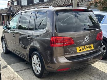 VOLKSWAGEN TOURAN 1.6 TDI BlueMotion Tech SE