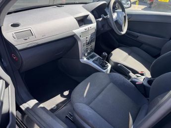 VAUXHALL ASTRA 1.7 CDTi 16v Design