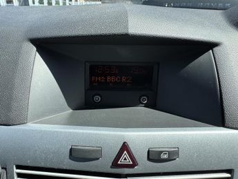 VAUXHALL ASTRA 1.7 CDTi 16v Design