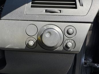 VAUXHALL ASTRA 1.7 CDTi 16v Design