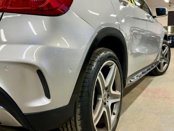 MERCEDES-BENZ GLA 1.6 GLA200 AMG Line (Executive) 7G-DCT Euro 6 (s/s) 5dr
