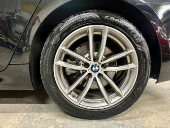BMW 5 SERIES 2.0 520d M Sport Auto xDrive Euro 6 (s/s) 4dr