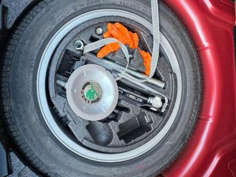 SKODA OCTAVIA 1.6 FSI Elegance Euro 4 5dr