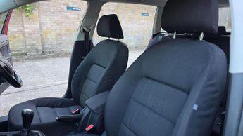 SKODA OCTAVIA 1.6 FSI Elegance Euro 4 5dr