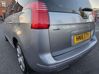 PEUGEOT 5008 1.6 BlueHDi Allure