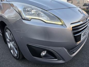 PEUGEOT 5008 1.6 BlueHDi Allure