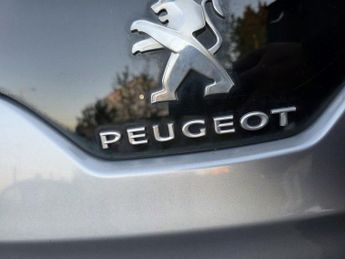 PEUGEOT 5008 1.6 BlueHDi Allure
