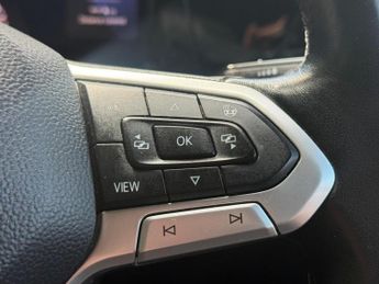 VOLKSWAGEN GOLF 1.0 eTSI MHEV Active DSG Euro 6 (s/s) 5dr