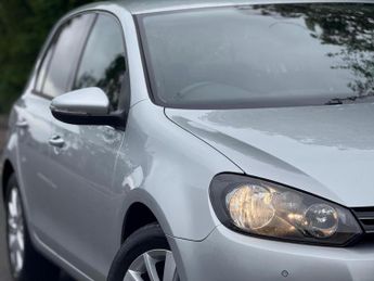 VOLKSWAGEN GOLF 1.6 TDI Match DSG Euro 5 5dr