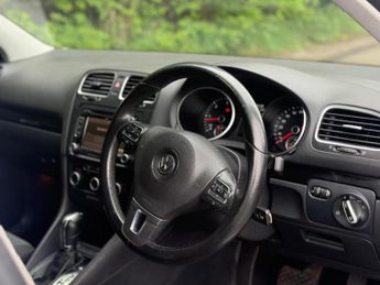 VOLKSWAGEN GOLF 1.6 TDI Match DSG Euro 5 5dr