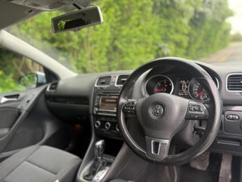 VOLKSWAGEN GOLF 1.6 TDI Match DSG Euro 5 5dr