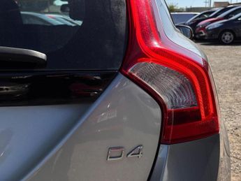 VOLVO V60 2.0 D4 SE Lux Nav Geartronic Euro 5 (s/s) 5dr
