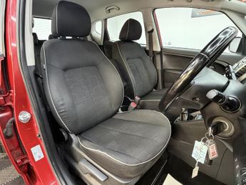 KIA VENGA 1.4 CRDi 2