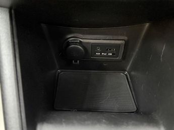 KIA VENGA 1.4 CRDi 2