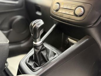 KIA VENGA 1.4 CRDi 2