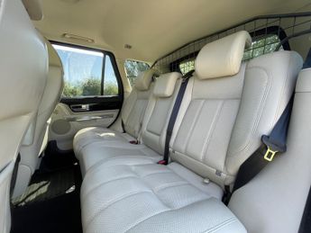 LAND ROVER RANGE ROVER SPORT 3.0 SD V6 HSE