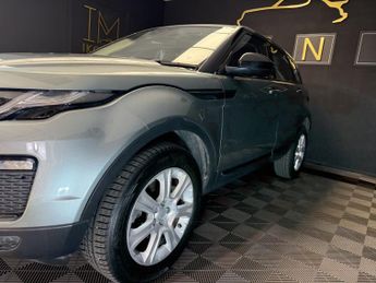 LAND ROVER RANGE ROVER EVOQUE 2.0 TD4 SE Tech