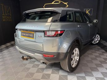 LAND ROVER RANGE ROVER EVOQUE 2.0 TD4 SE Tech