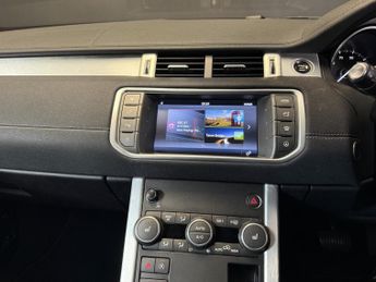 LAND ROVER RANGE ROVER EVOQUE 2.0 TD4 SE Tech
