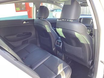 KIA SPORTAGE 2.0 CRDi KX-3 Auto AWD Euro 6 5dr