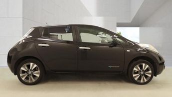 NISSAN LEAF 24kWh Tekna Black Automatic Electric 5dr LEATHER+NAV+LOWTAX