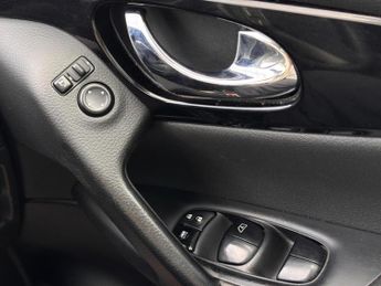 NISSAN QASHQAI 1.6 dCi N-Connecta 2WD Euro 6 (s/s) 5dr