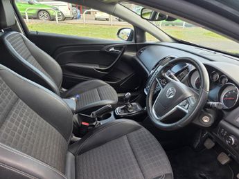 VAUXHALL ASTRA GTC 1.4 i Turbo SRi