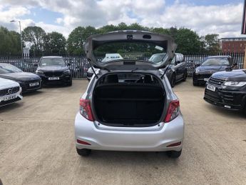 TOYOTA YARIS 1.3 Dual VVT-i TR