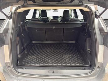 PEUGEOT 5008 1.5 BlueHDi Allure Premium