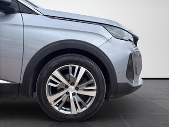 PEUGEOT 5008 1.5 BlueHDi Allure Premium