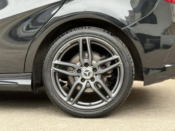 MERCEDES-BENZ B CLASS 2.1 B200d AMG Line