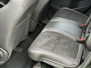 FORD KUGA 2.0 TDCi ST-Line X