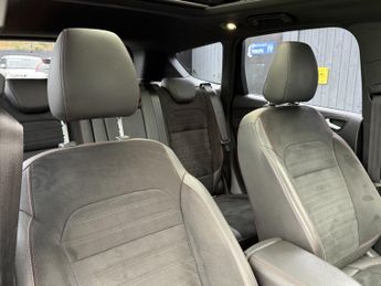 FORD KUGA 2.0 TDCi ST-Line X