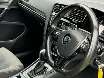 VOLKSWAGEN GOLF 2.0 TDI BlueMotion Tech GT