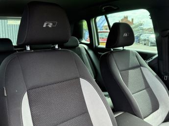 VOLKSWAGEN TIGUAN 2.0 TDI BlueMotion Tech R-Line