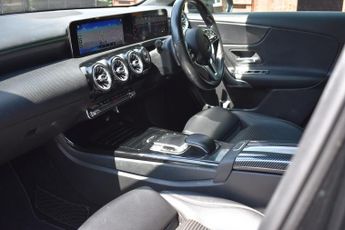 MERCEDES-BENZ A CLASS 1.5 A180d Sport