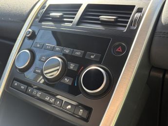 LAND ROVER DISCOVERY SPORT 2.0 TD4 SE Tech