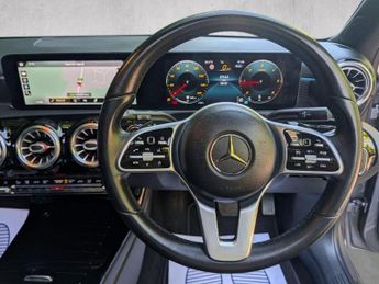 MERCEDES-BENZ A CLASS 1.5 A180d Sport (Premium Plus) 7G-DCT Euro 6 (s/s) 5dr