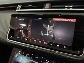 LAND ROVER RANGE ROVER VELAR 2.0 D240 R-Dynamic SE