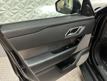 LAND ROVER RANGE ROVER VELAR 2.0 D240 R-Dynamic SE