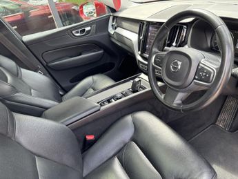 VOLVO XC60 2.0 Inscription Expression T6 Plug-in hybrid AWD